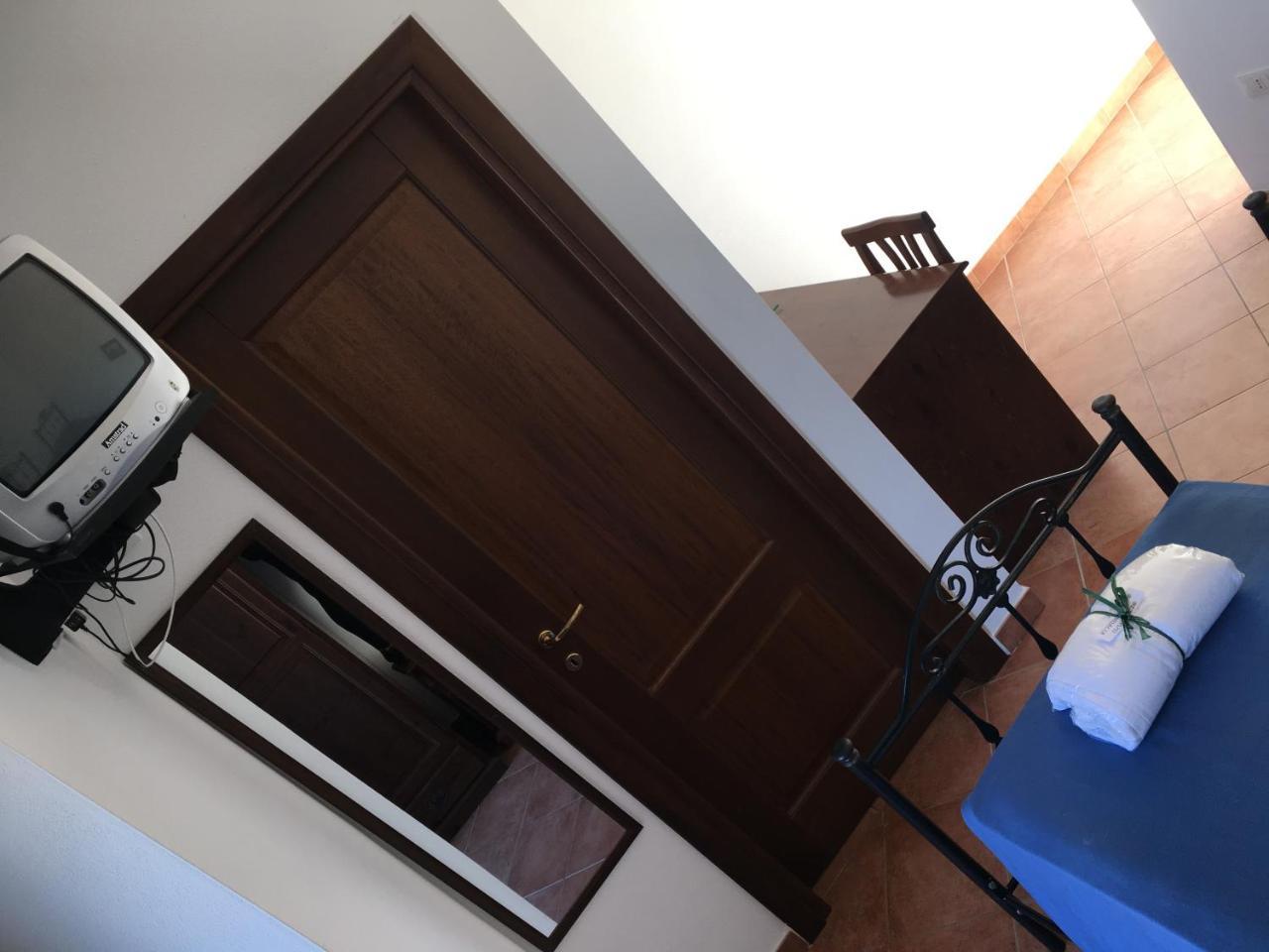 Bed Sandalia Badesi Exterior photo