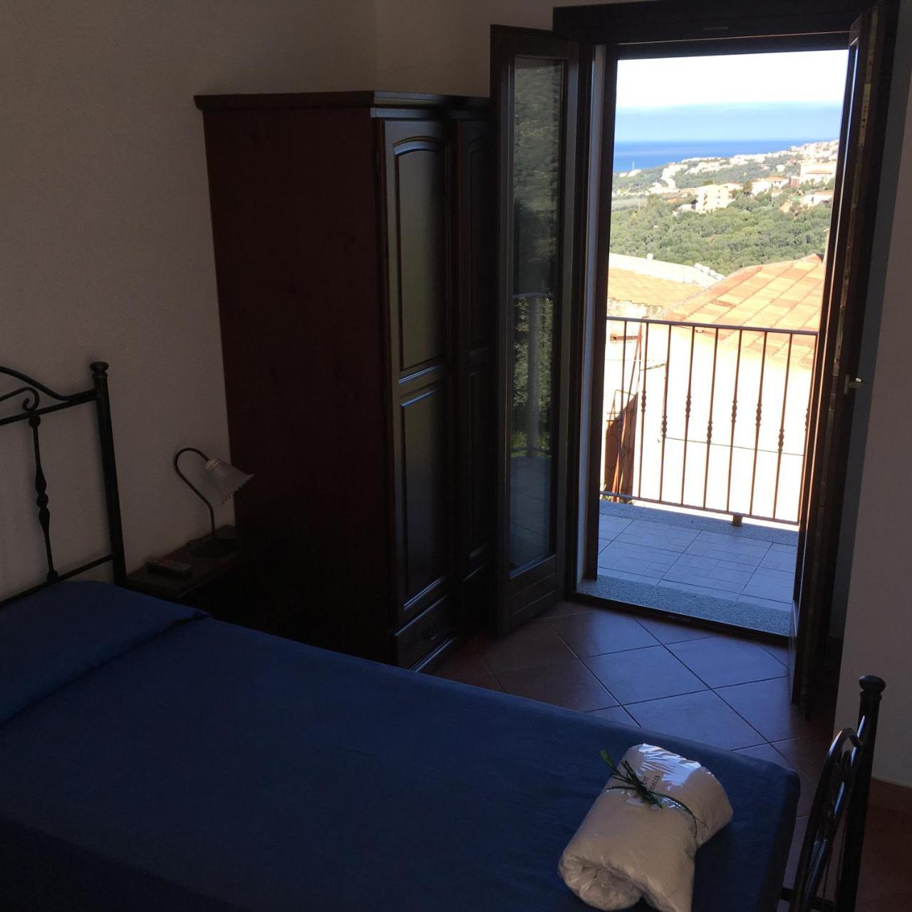Bed Sandalia Badesi Exterior photo