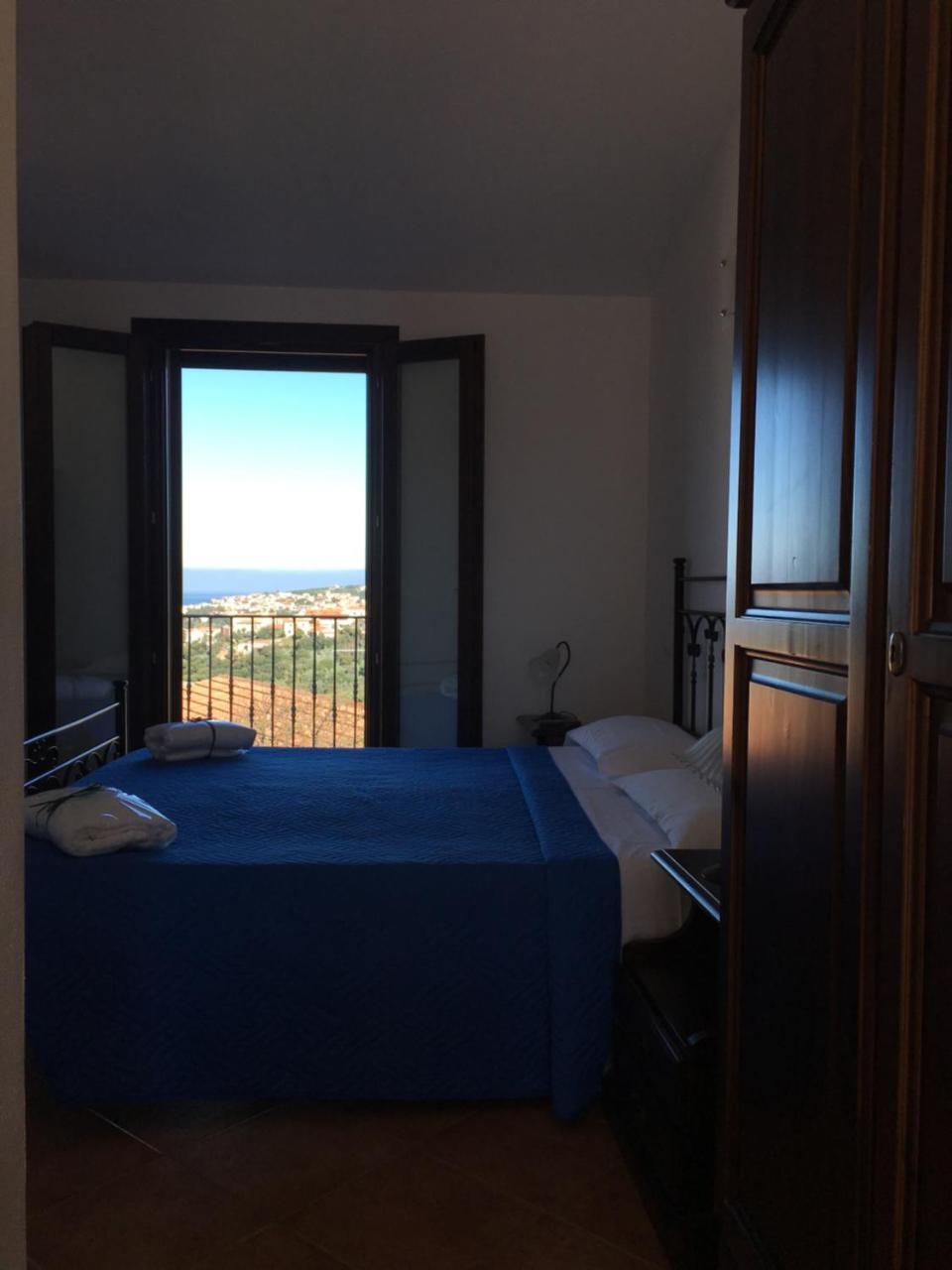 Bed Sandalia Badesi Exterior photo